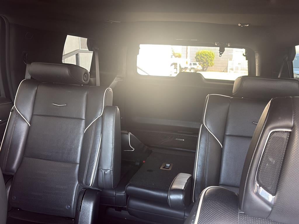 2022 Cadillac Escalade Sport