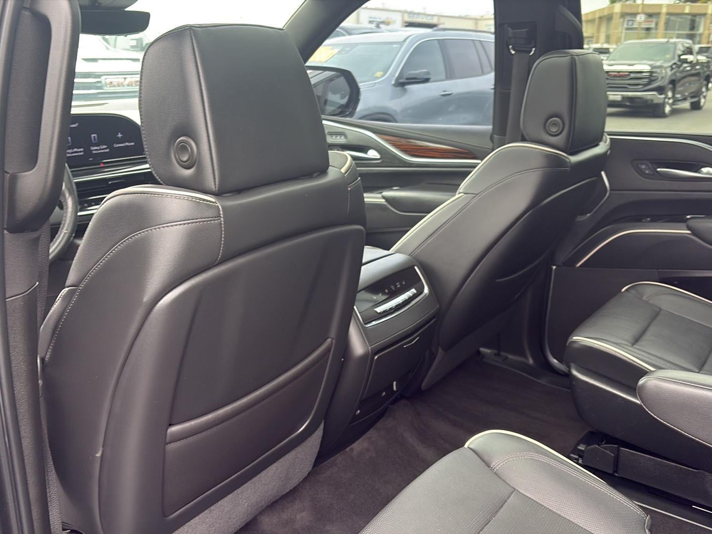 2022 Cadillac Escalade Sport
