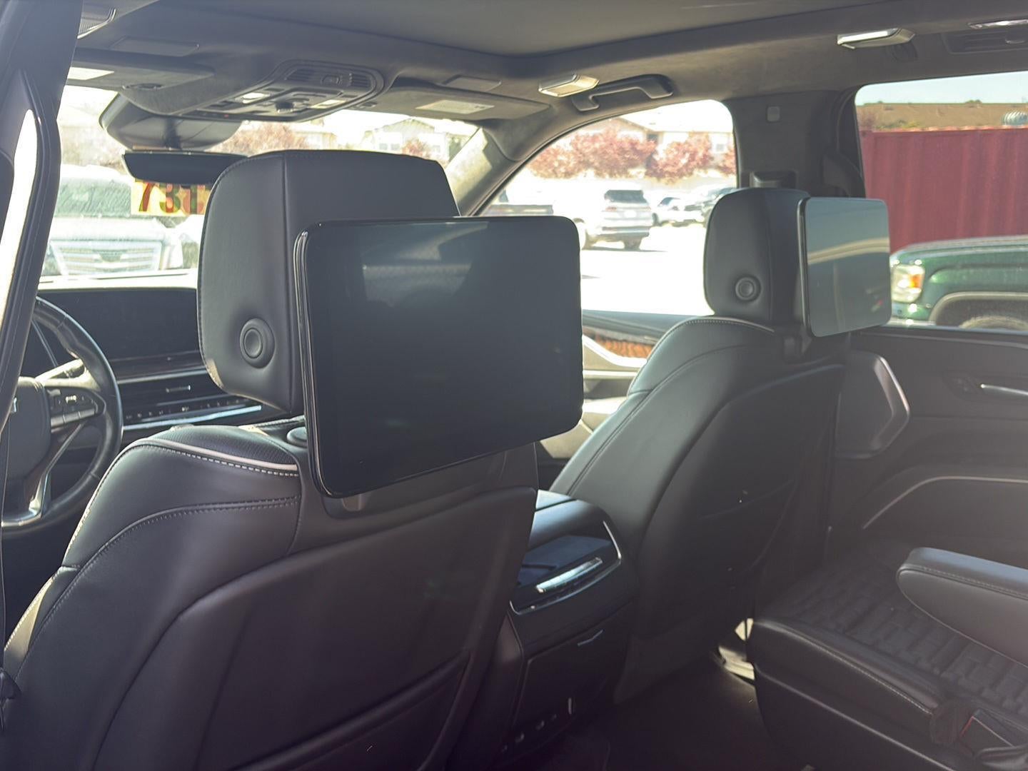 2022 Cadillac Escalade Sport Platinum