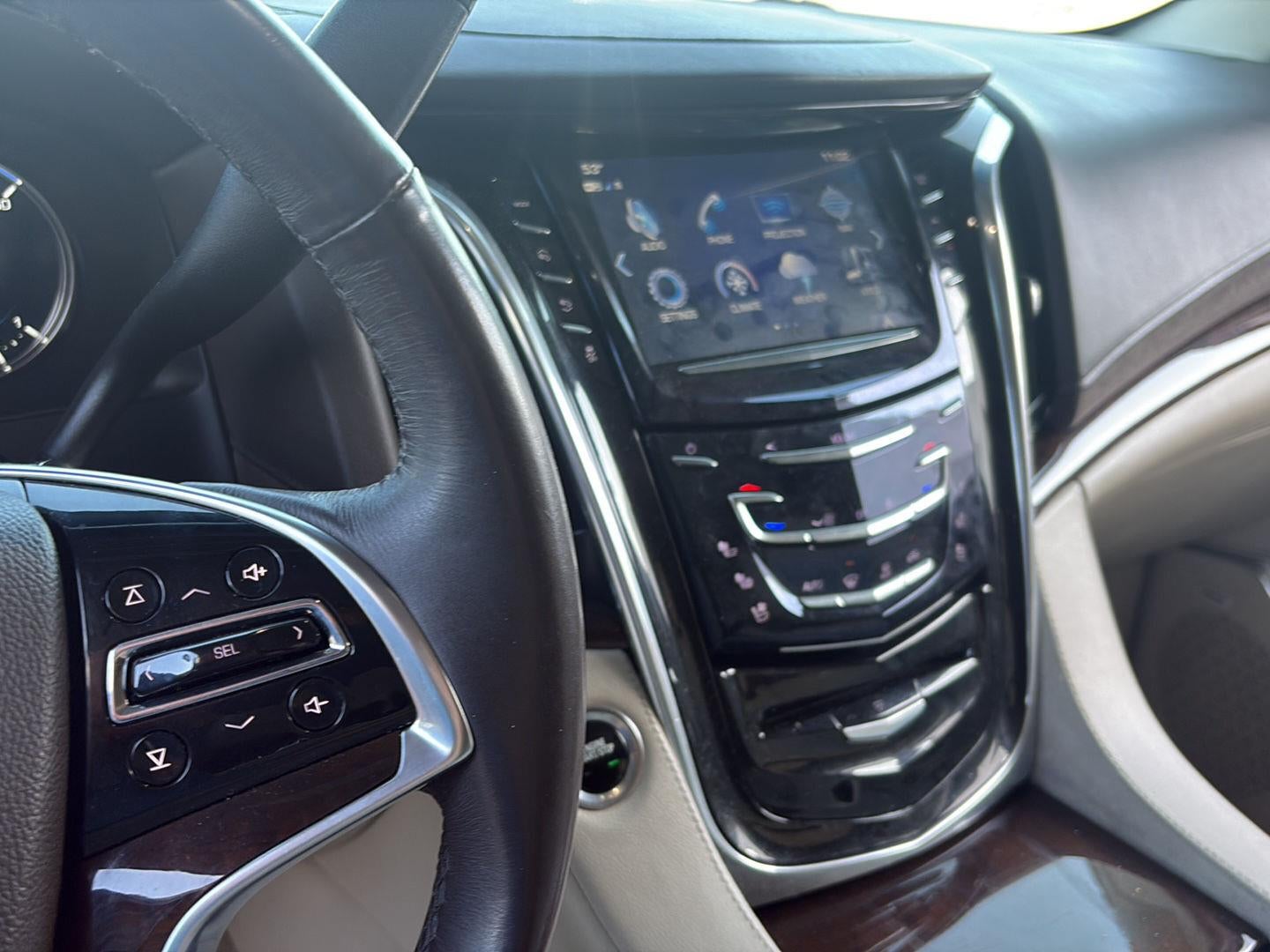 2017 Cadillac Escalade ESV Luxury