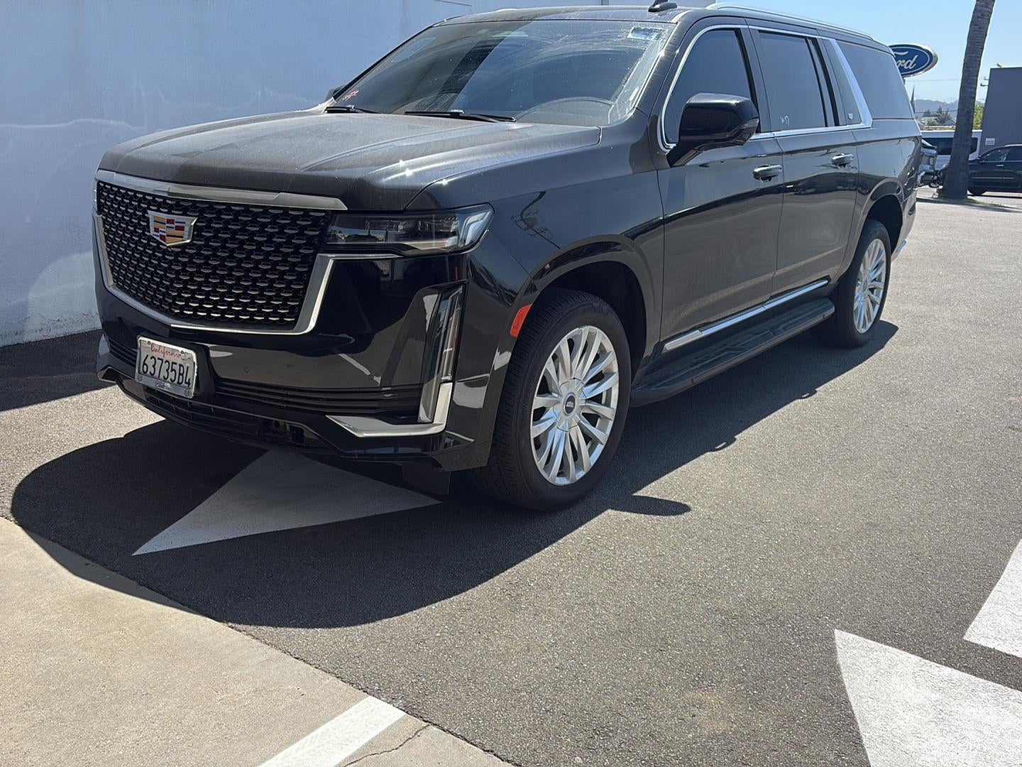 2024 Cadillac Escalade ESV 4WD Luxury's photo
