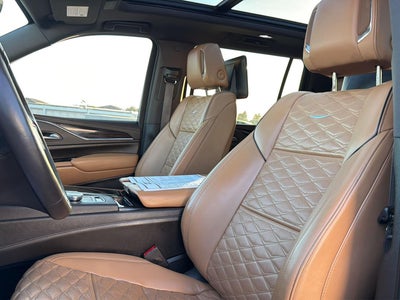 2024 Cadillac Escalade ESV Premium Luxury
