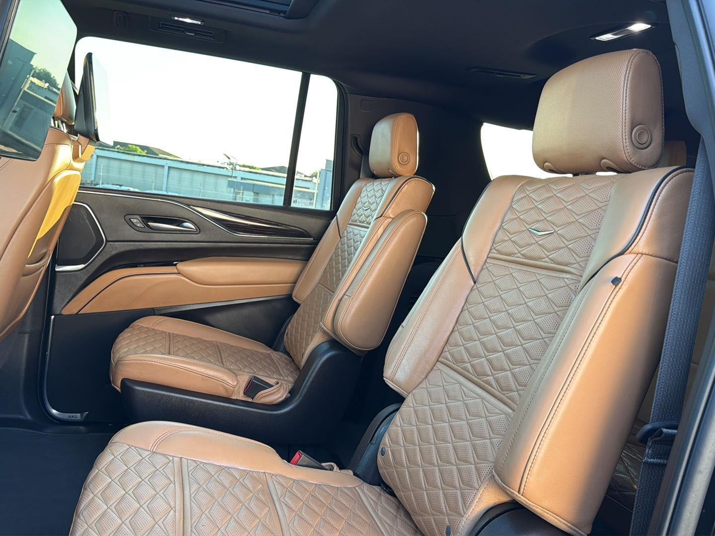 2024 Cadillac Escalade ESV Premium Luxury