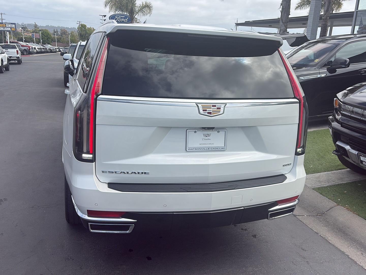 2022 Cadillac Escalade ESV Premium Luxury