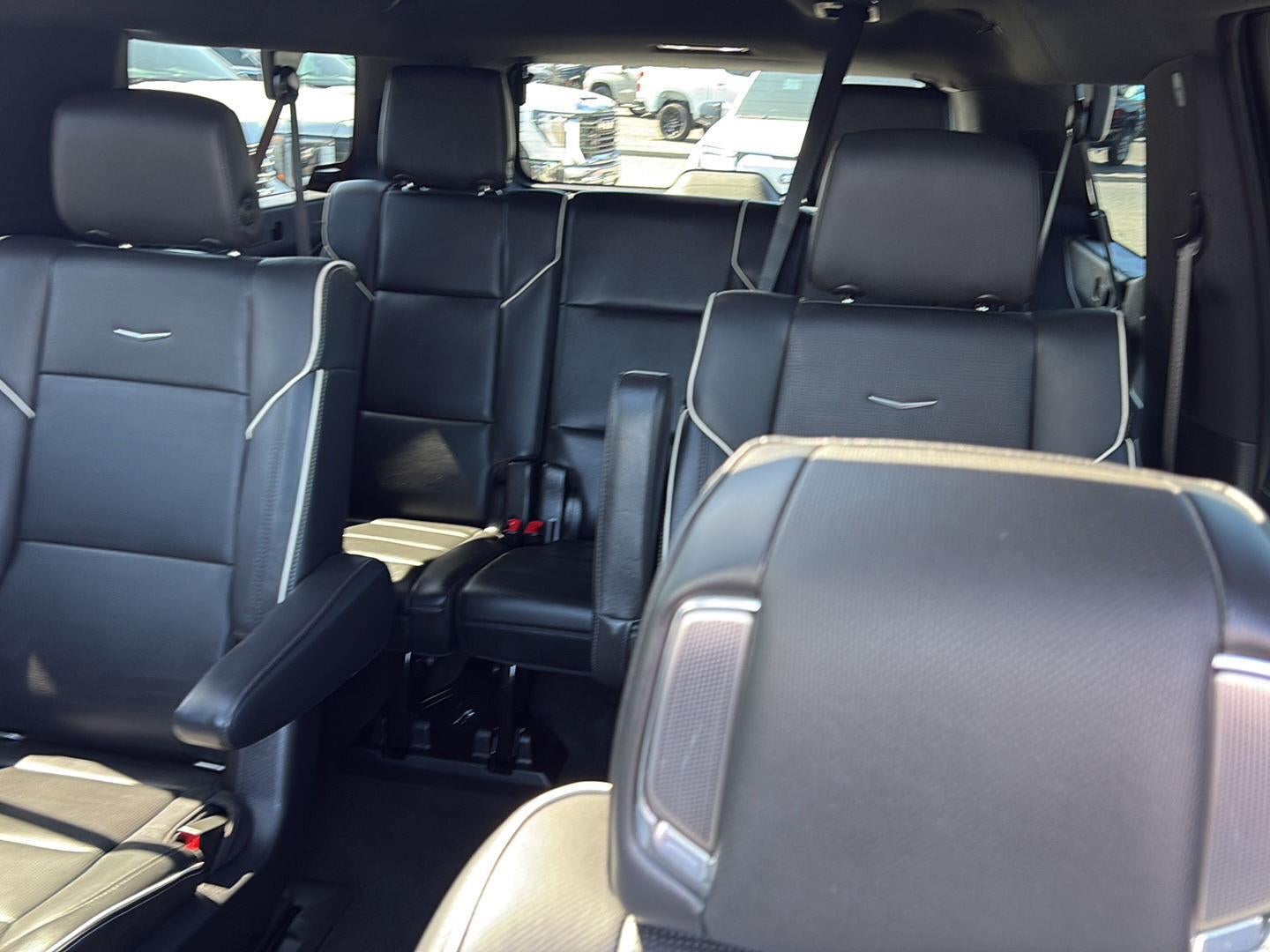 2022 Cadillac Escalade ESV Premium Luxury