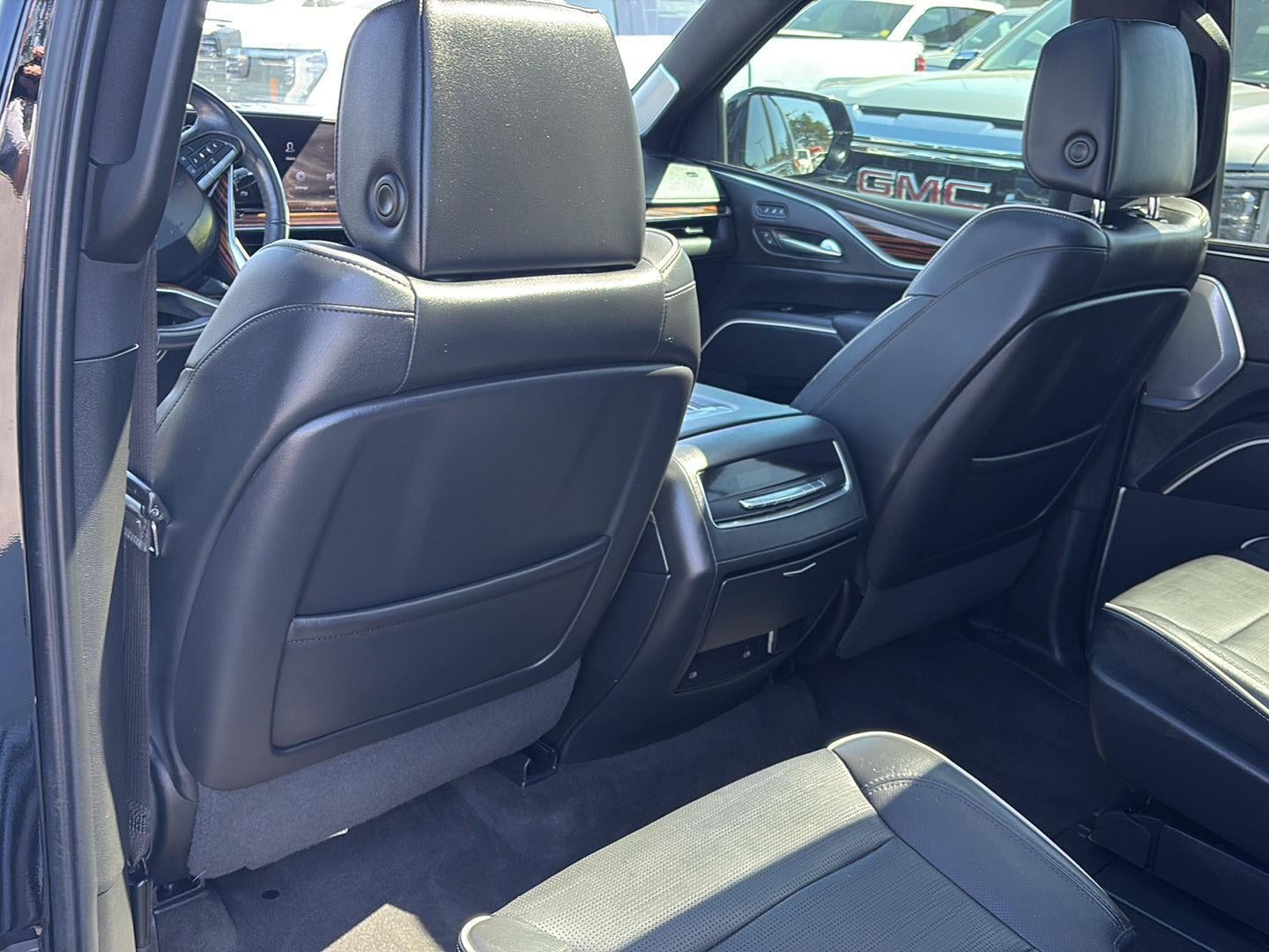 2022 Cadillac Escalade ESV Premium Luxury