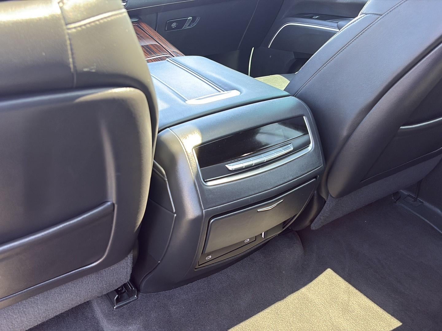 2022 Cadillac Escalade ESV Premium Luxury