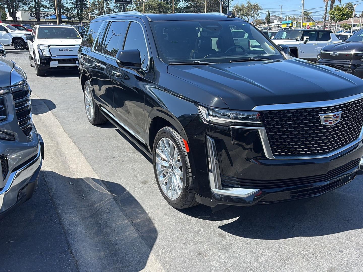 2022 Cadillac Escalade ESV Premium Luxury