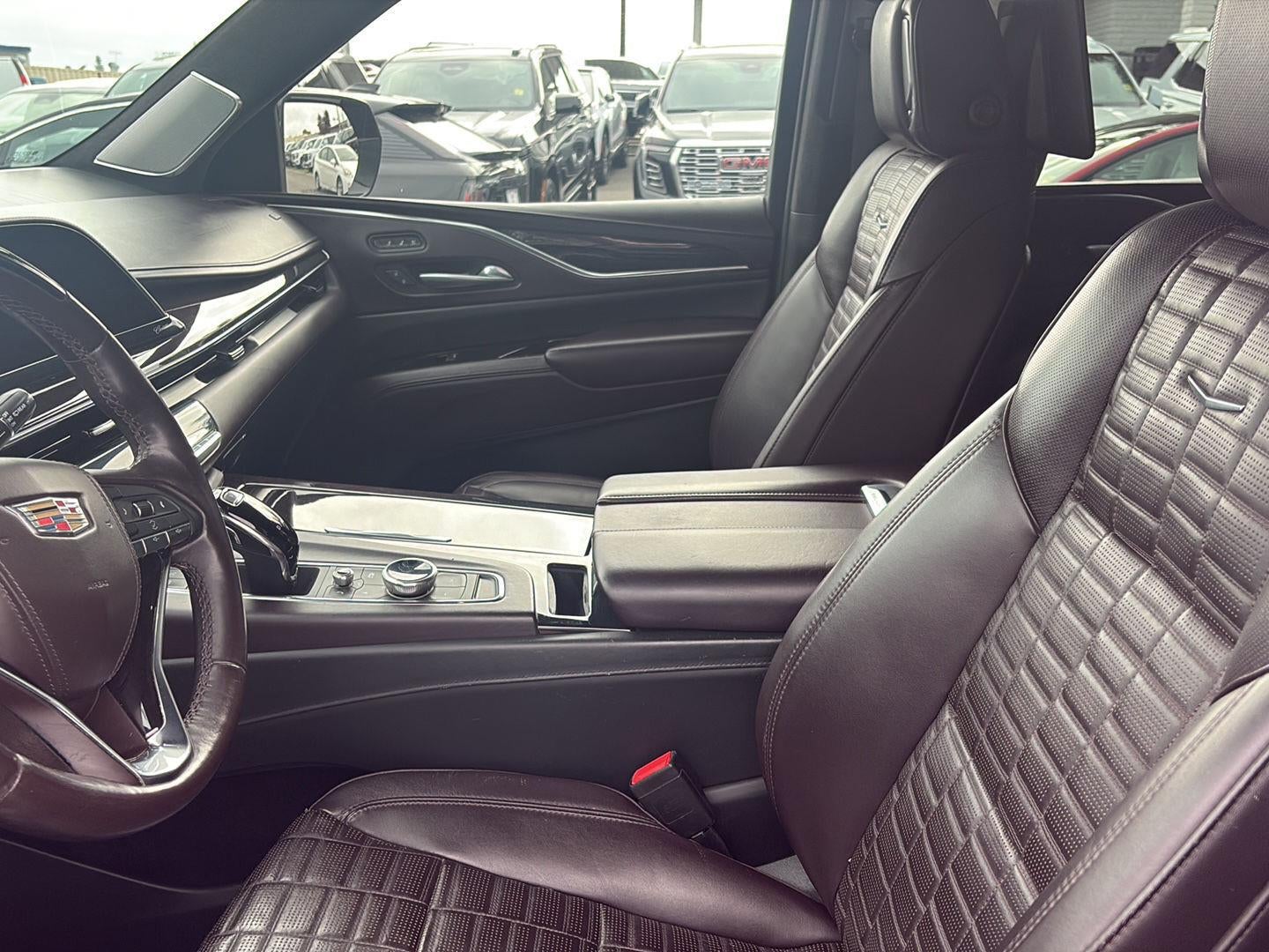 2023 Cadillac Escalade ESV 4WD Premium Luxury Platinum