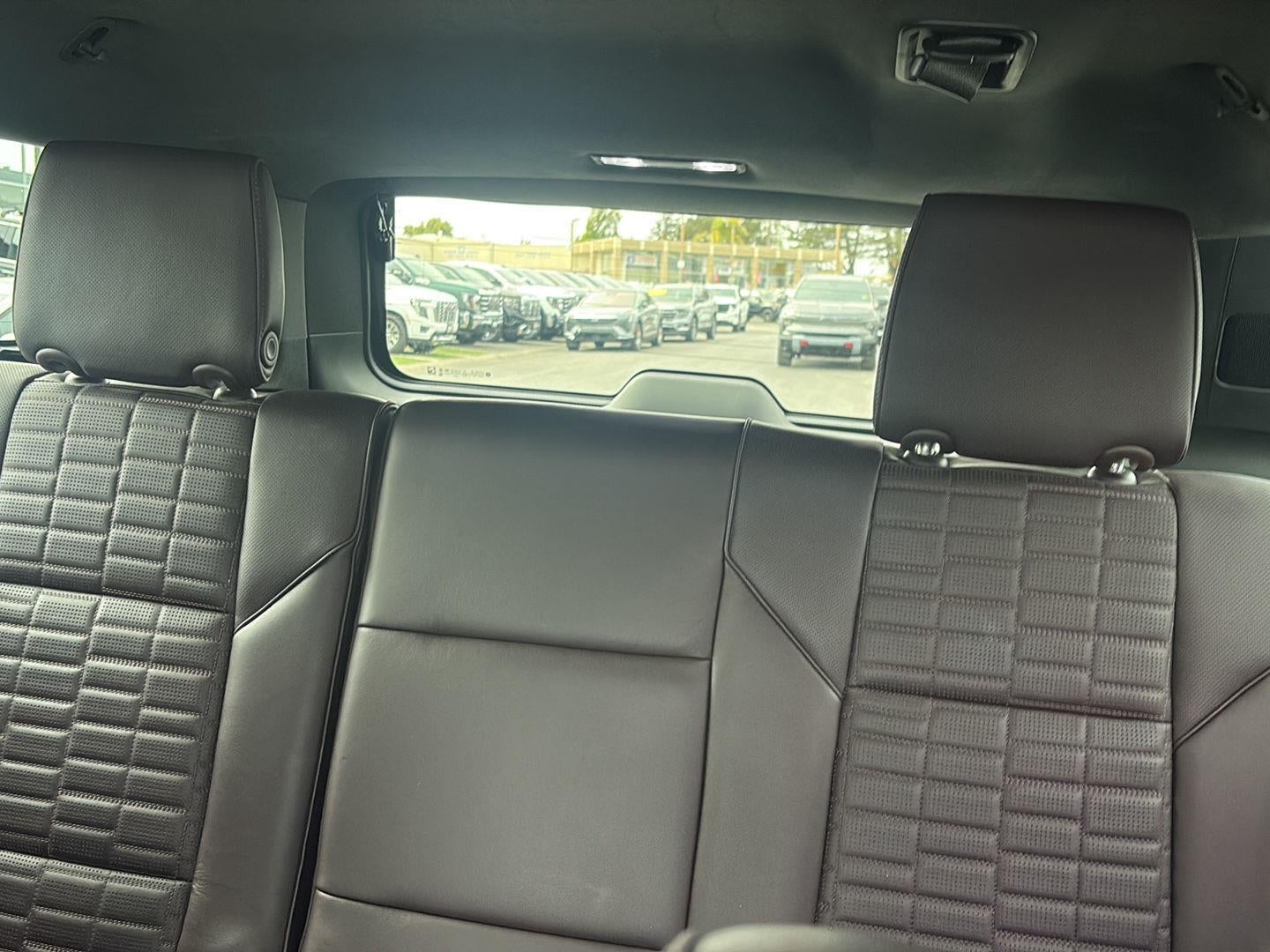 2023 Cadillac Escalade ESV 4WD Premium Luxury Platinum