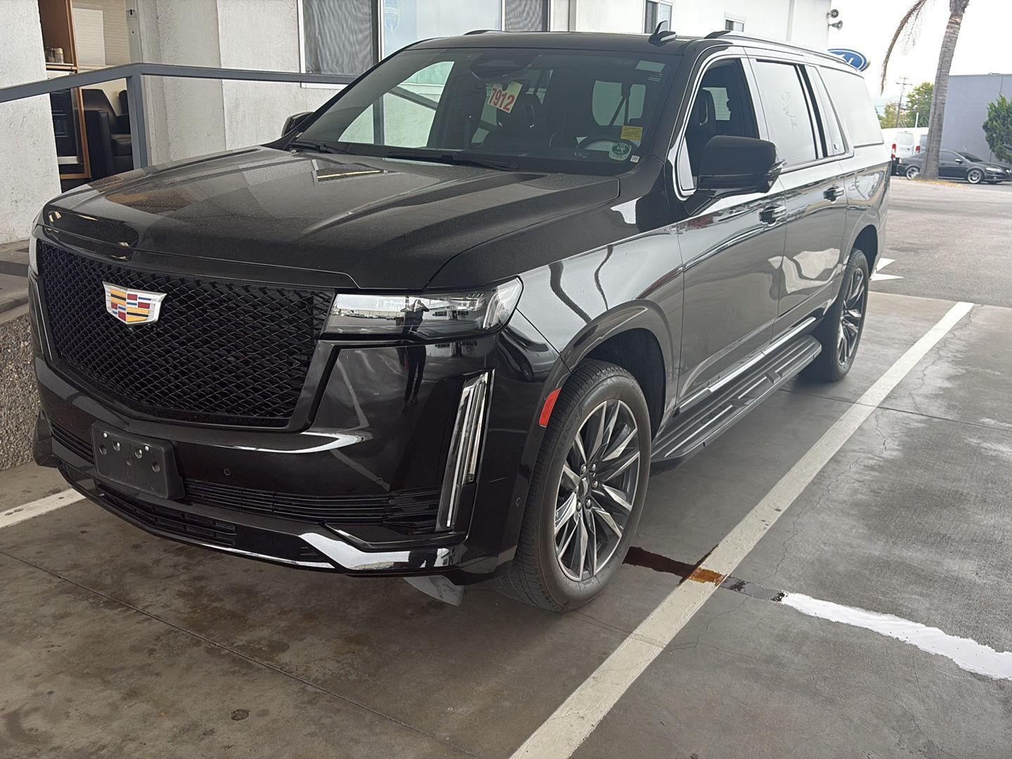 2023 Cadillac Escalade ESV