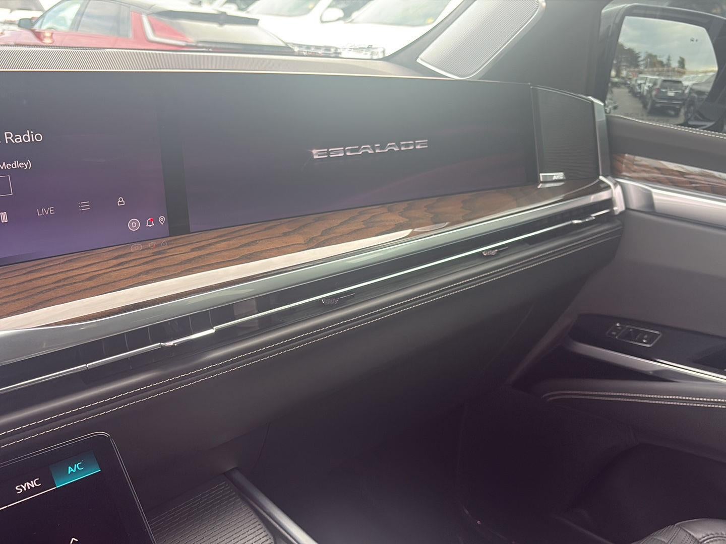 2025 Cadillac Escalade Sport Platinum