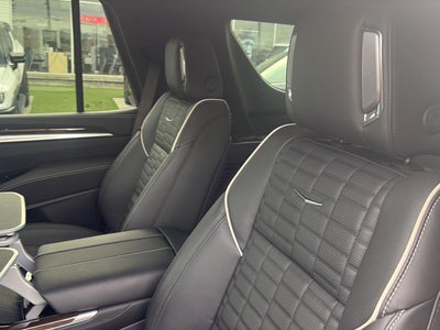 2025 Cadillac Escalade Sport Platinum