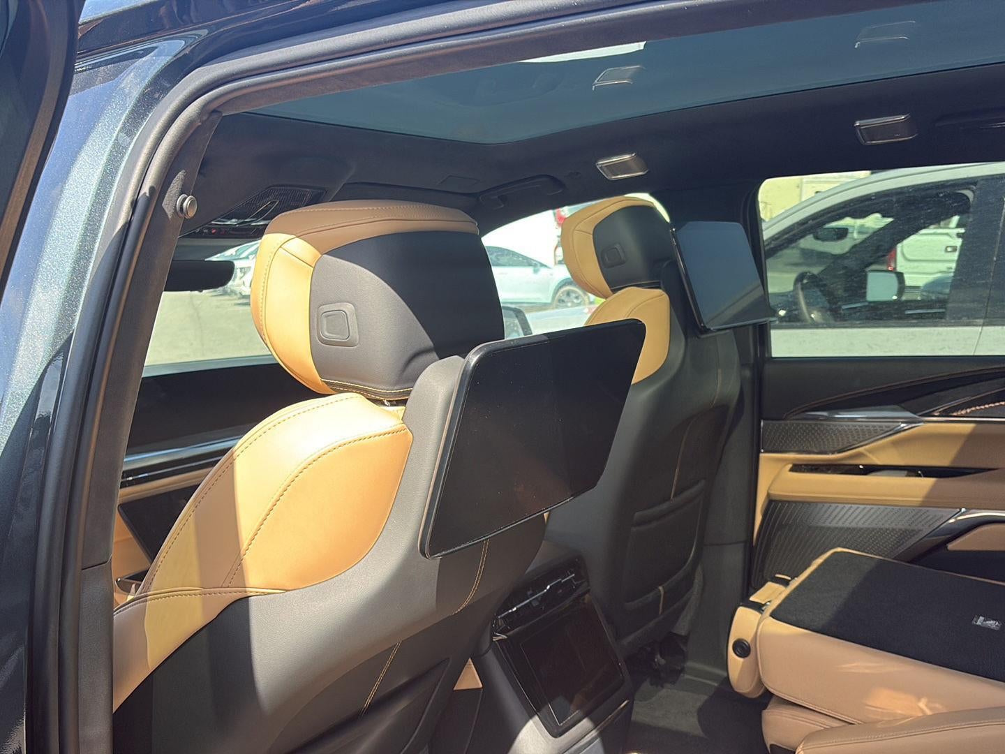 2025 Cadillac ESCALADE IQ Sport 2