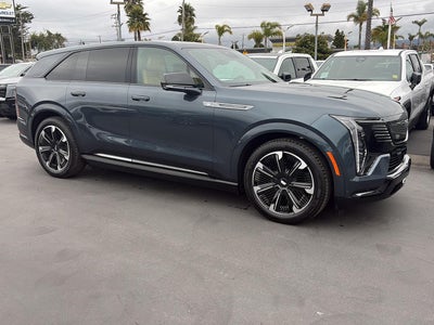 2025 Cadillac ESCALADE IQ Sport 2