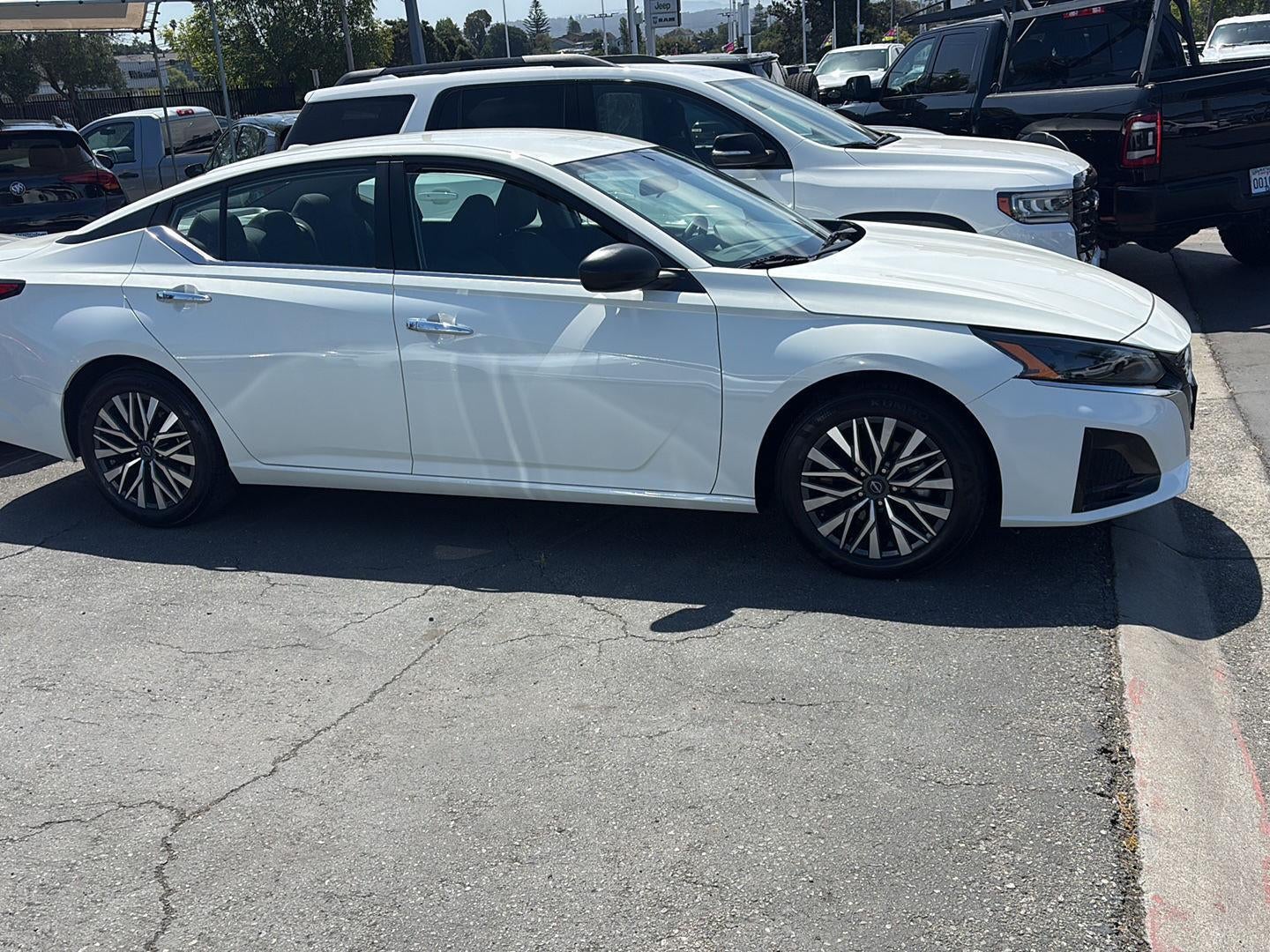 2025 Nissan Altima SV FWD