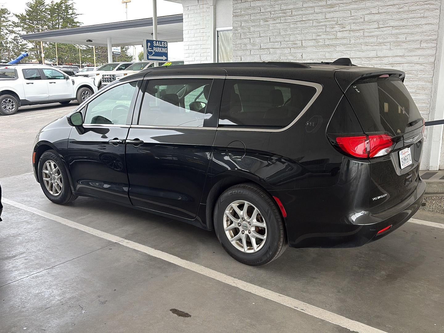 2021 Chrysler Voyager LXI