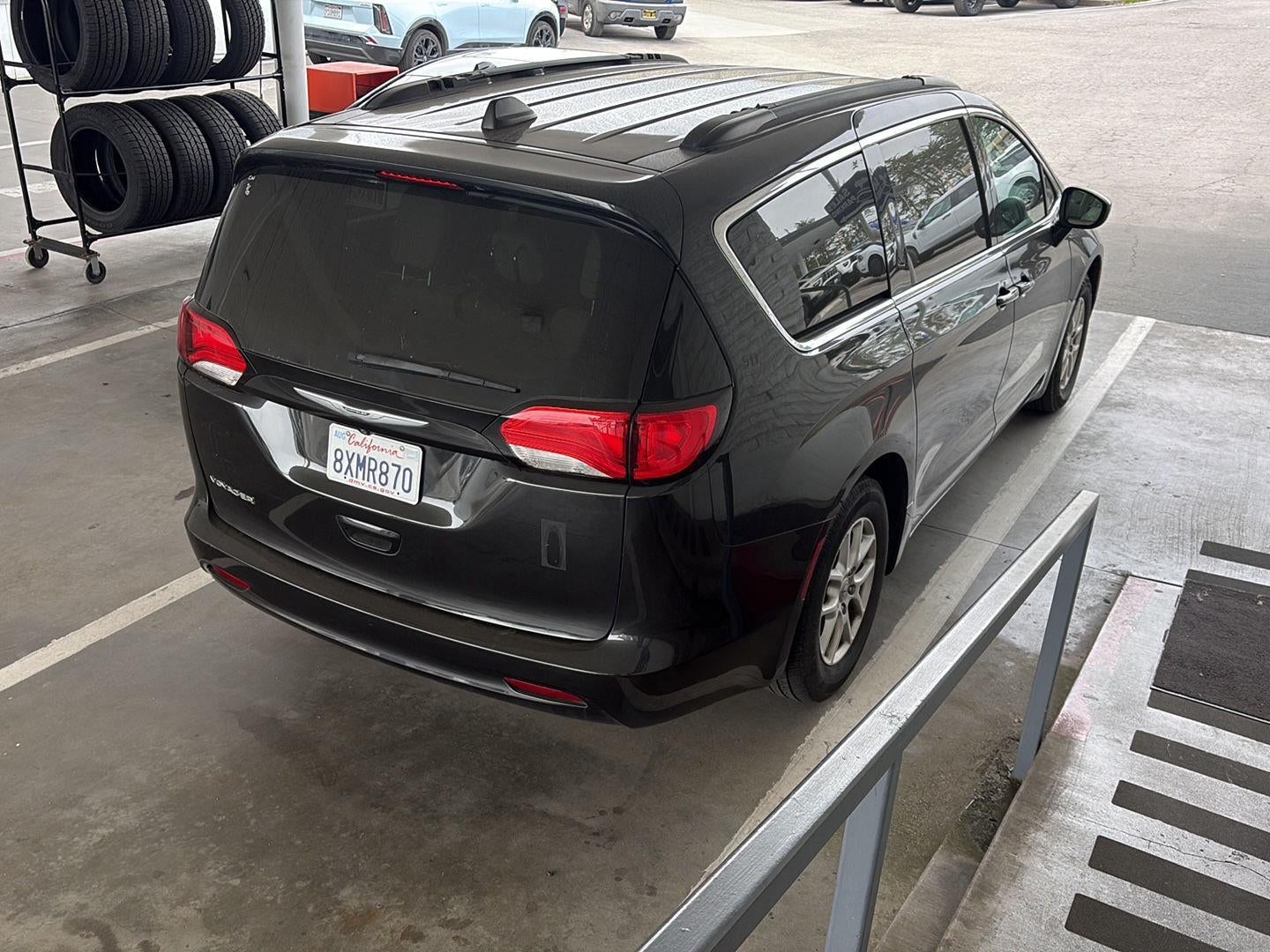 2021 Chrysler Voyager LXI