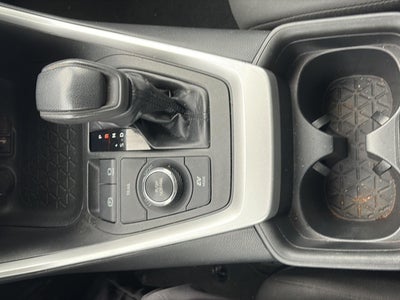 2019 Toyota RAV4 Hybrid XLE