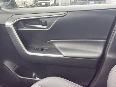 2019 Toyota RAV4 Hybrid XLE