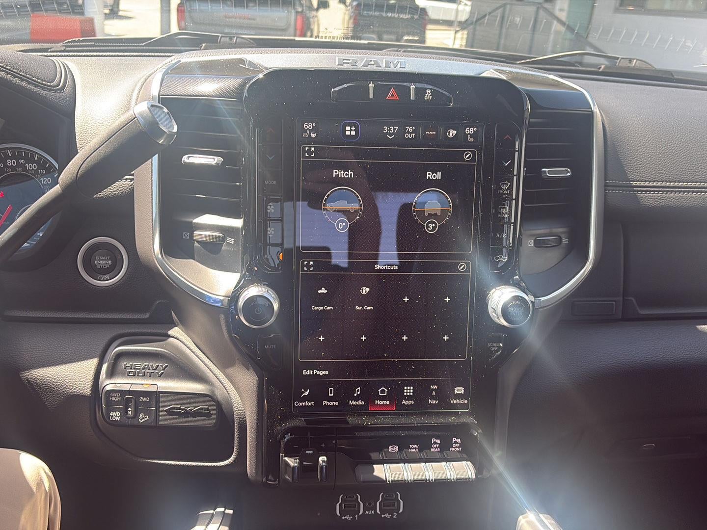 2022 RAM 2500 Laramie Crew Cab 4x4 6'4" Box