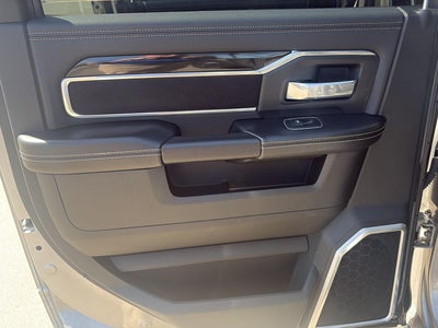 2022 RAM 2500 Laramie Crew Cab 4x4 6'4" Box