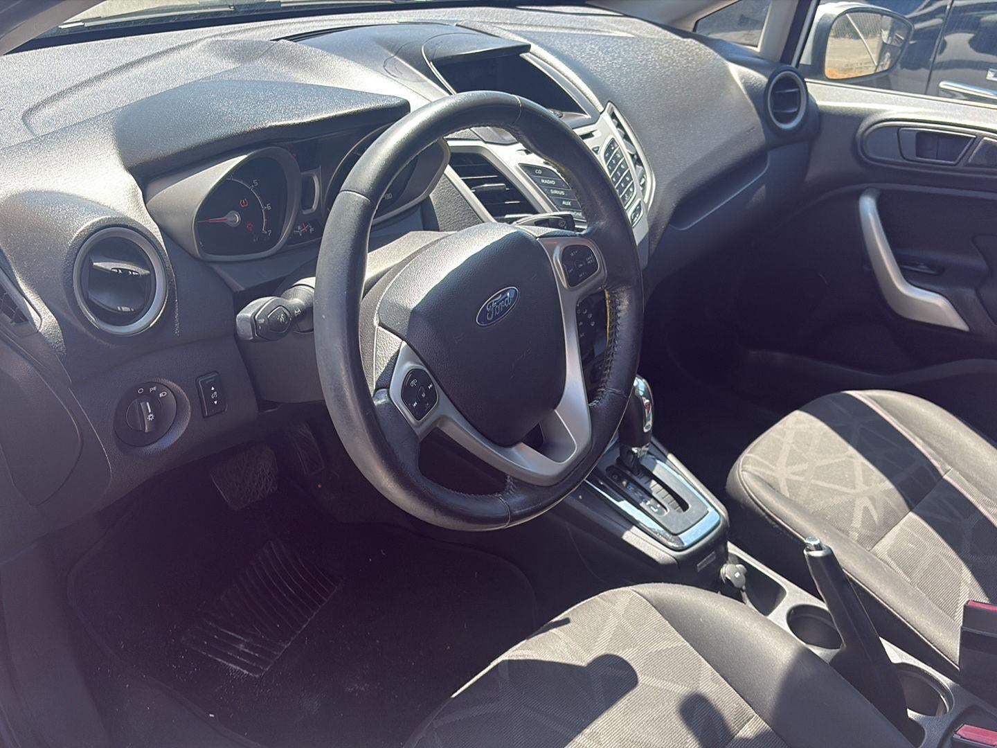 2011 Ford Fiesta SES