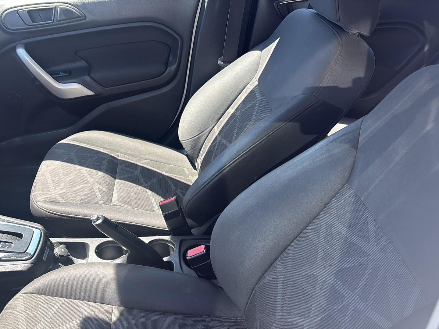 2011 Ford Fiesta SES
