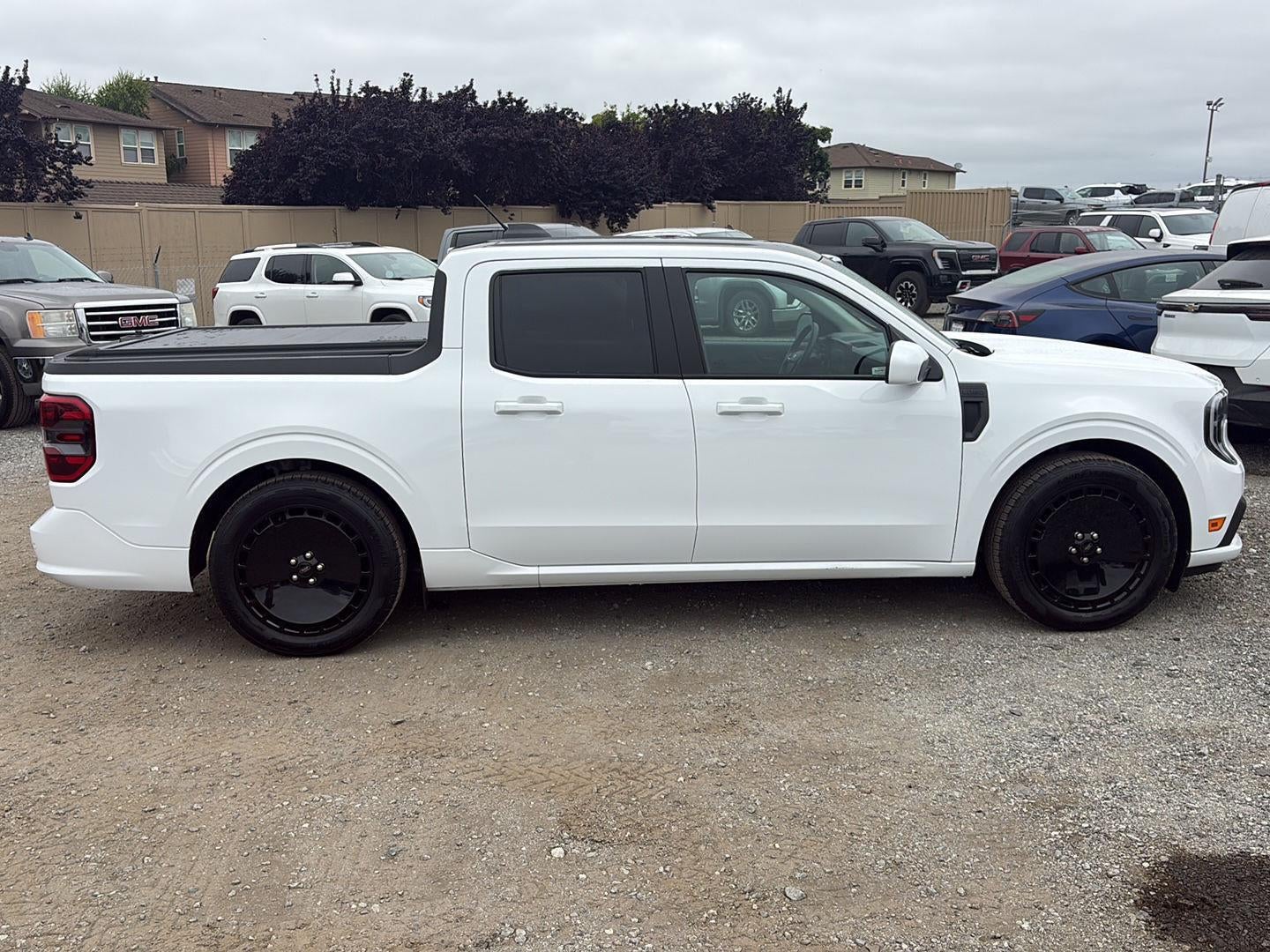 2025 Ford Maverick Lobo Standard