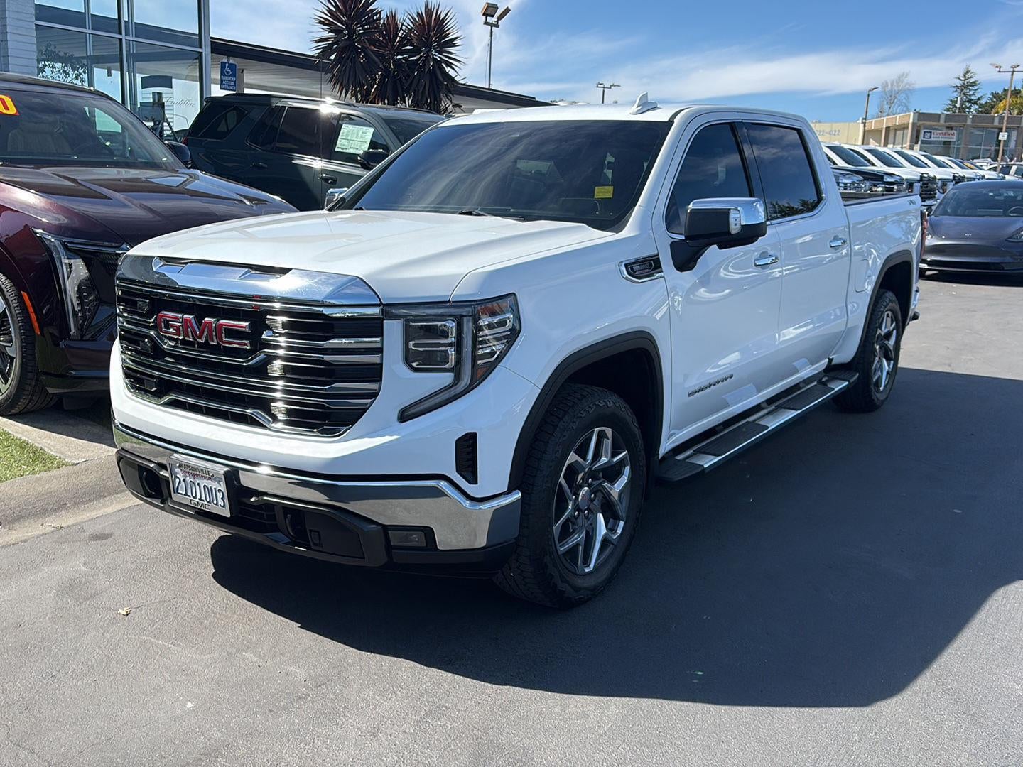 2023 GMC Sierra 1500 SLT