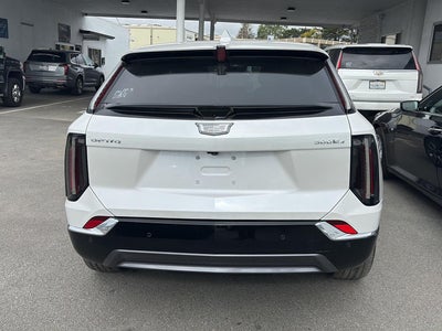 2025 Cadillac OPTIQ Luxury 1