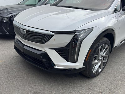 2025 Cadillac OPTIQ Luxury 1