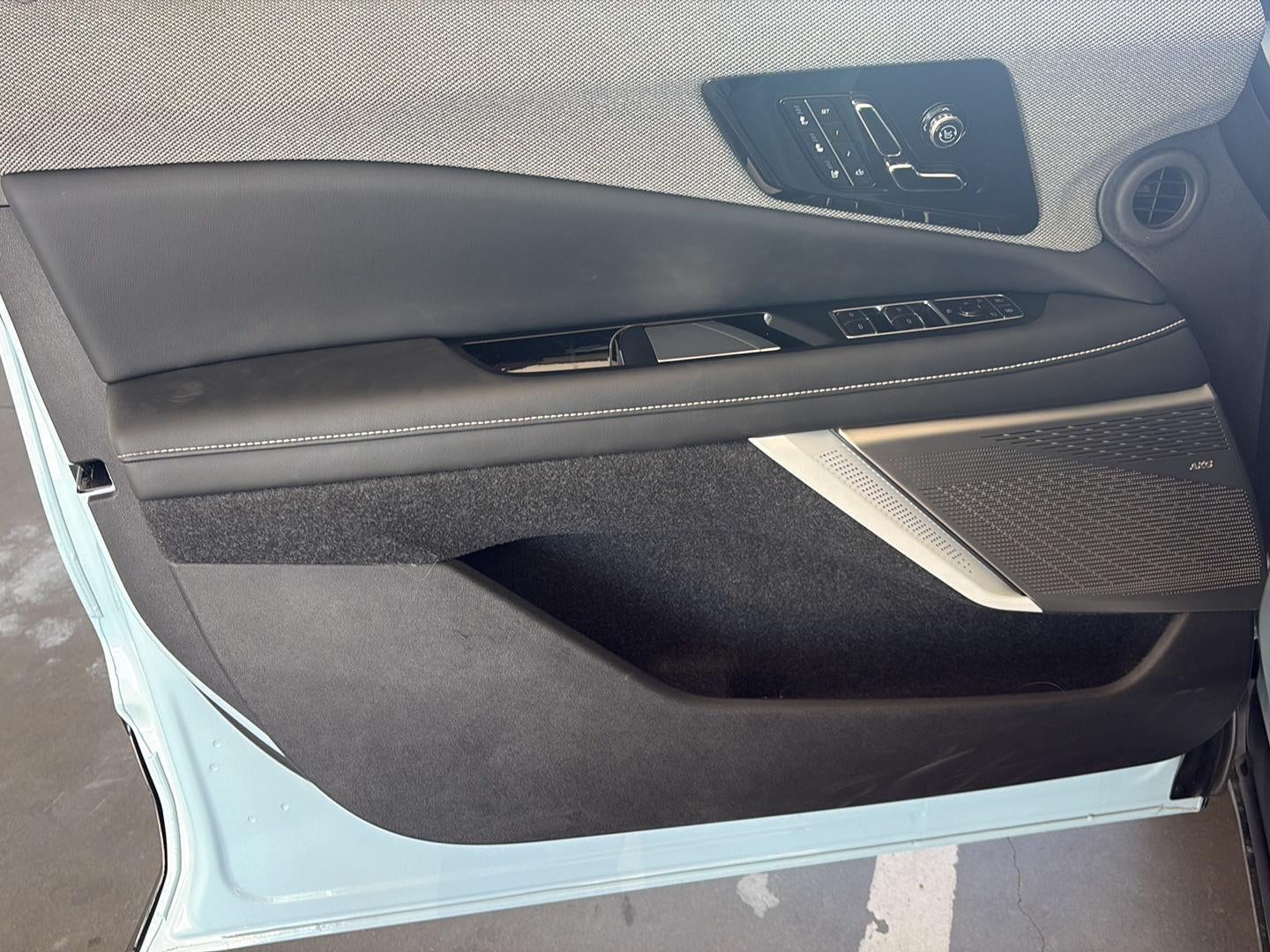 2025 Cadillac OPTIQ Sport 2