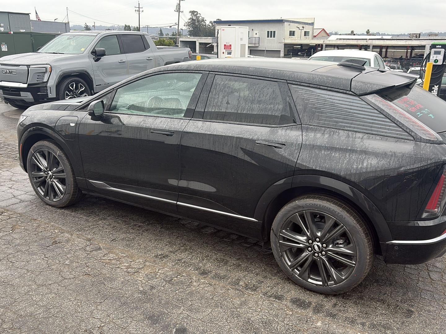 2025 Cadillac OPTIQ Sport 2