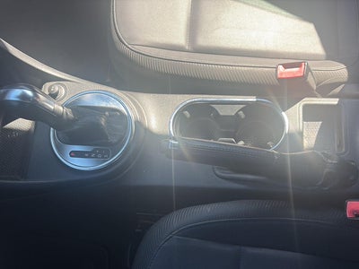2013 Volkswagen Beetle Convertible 2.5L
