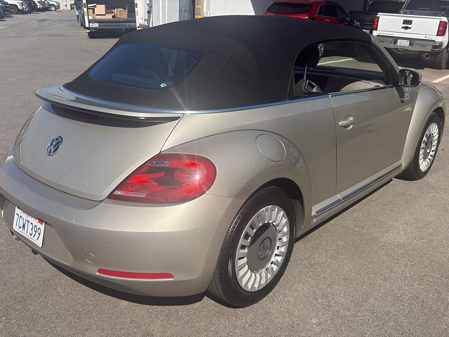 2013 Volkswagen Beetle Convertible 2.5L