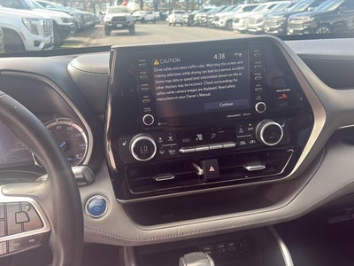 2022 Toyota Highlander Hybrid XLE
