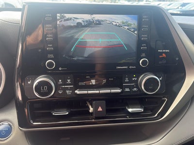 2022 Toyota Highlander Hybrid XLE