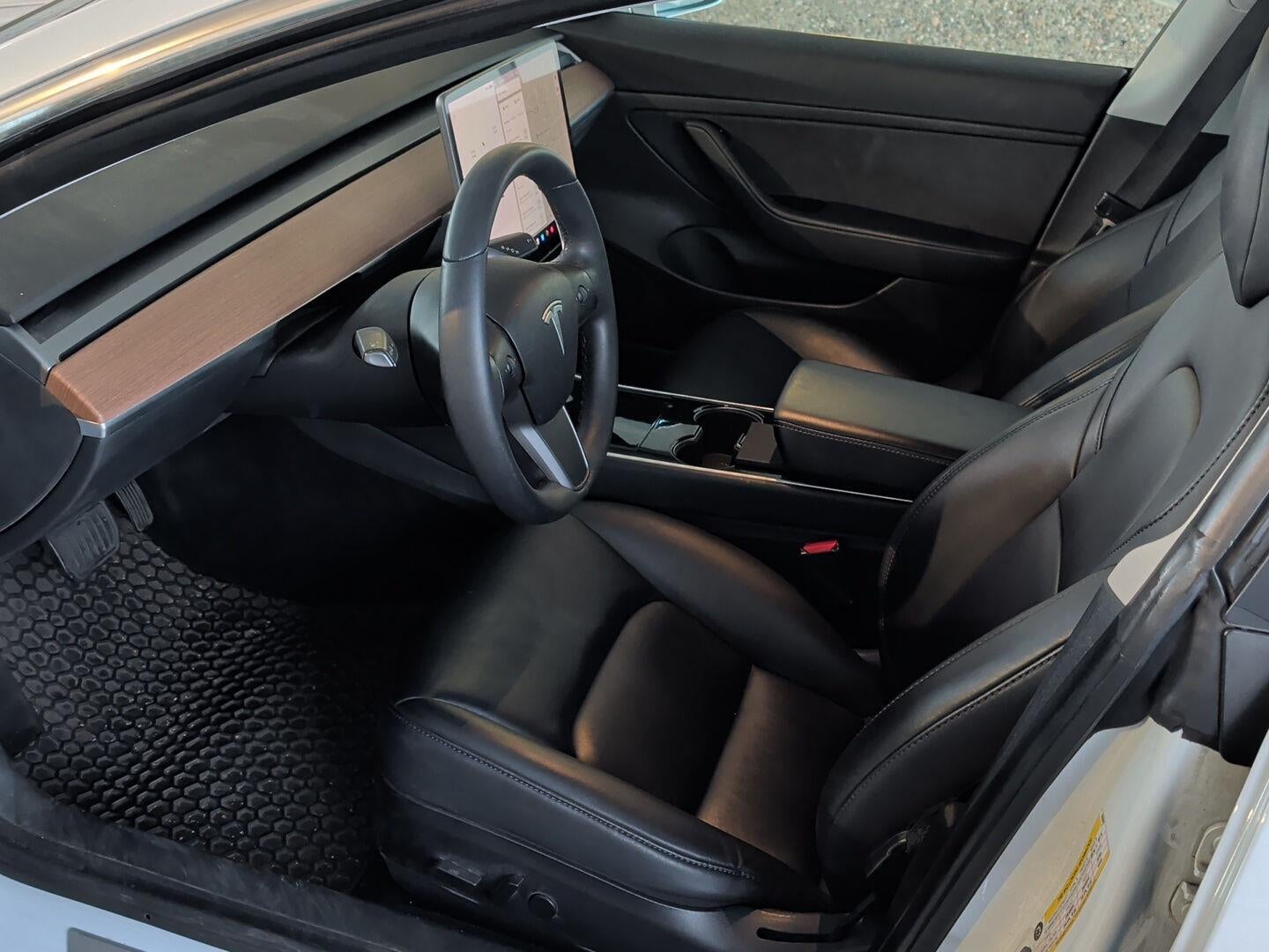 2020 Tesla Model 3 Standard Range Plus