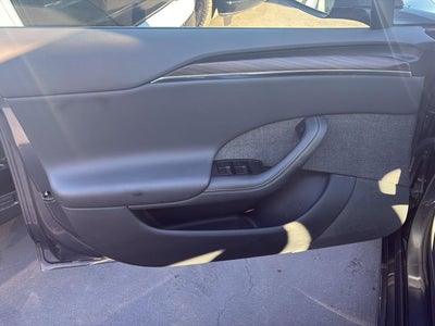 2023 Tesla Model S Base