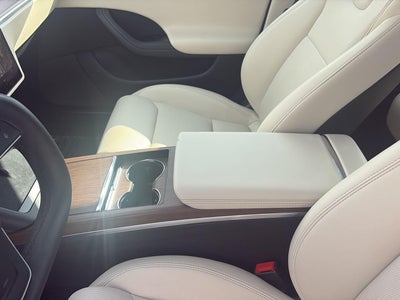 2022 Tesla Model S Base