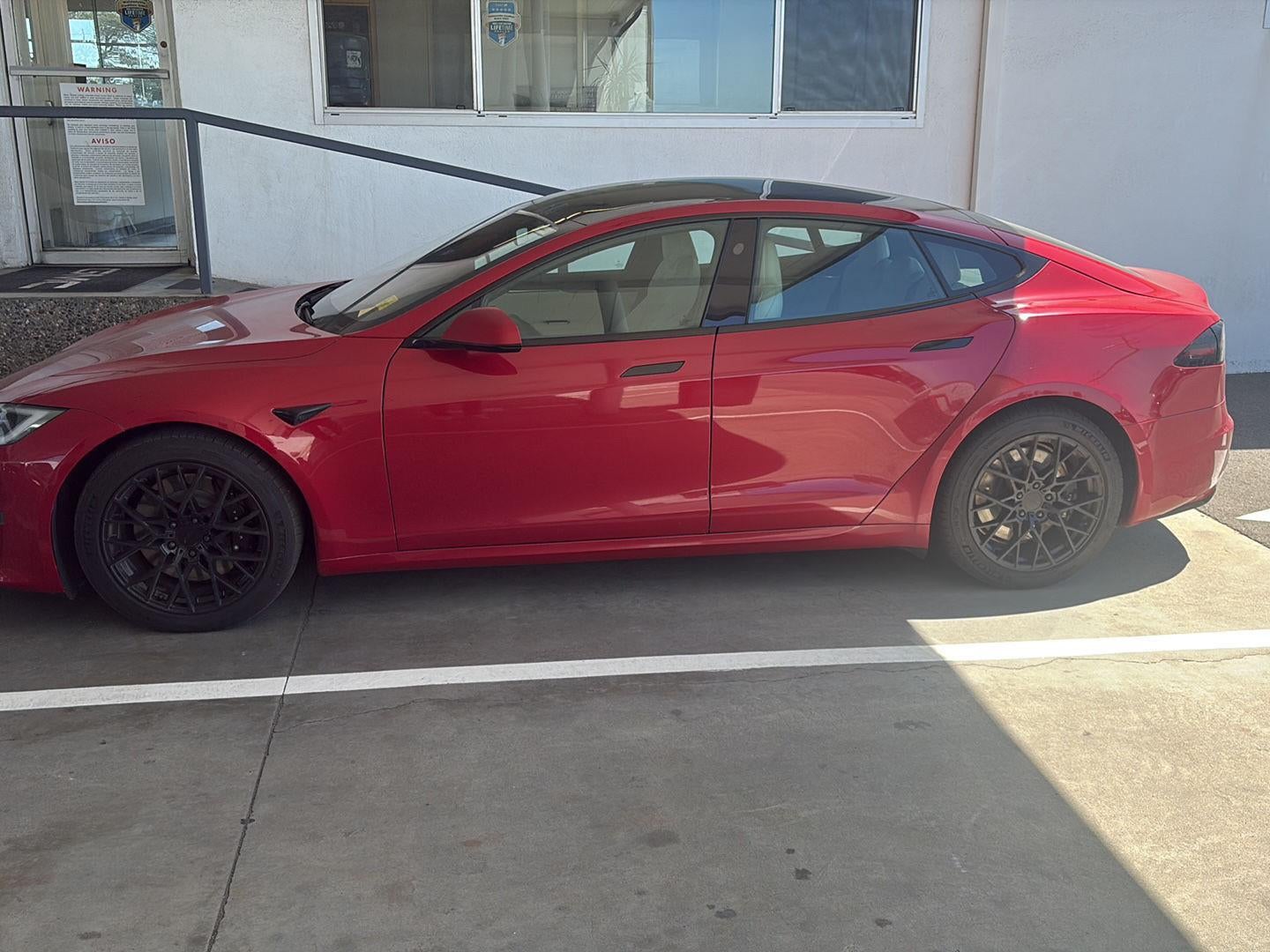 2022 Tesla Model S Base