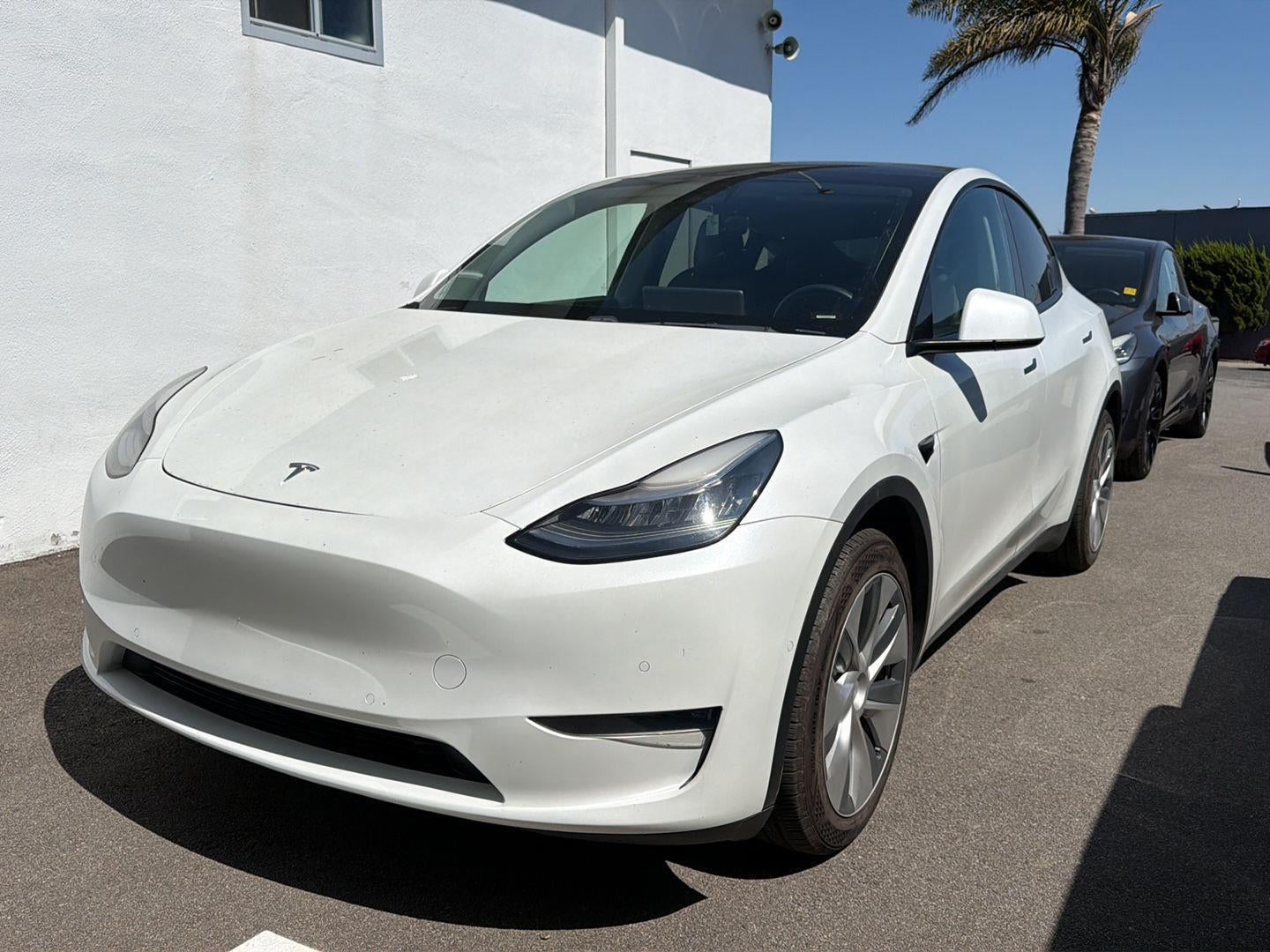 2020 Tesla Model Y Long Range Dual Motor All-Wheel Drive's photo