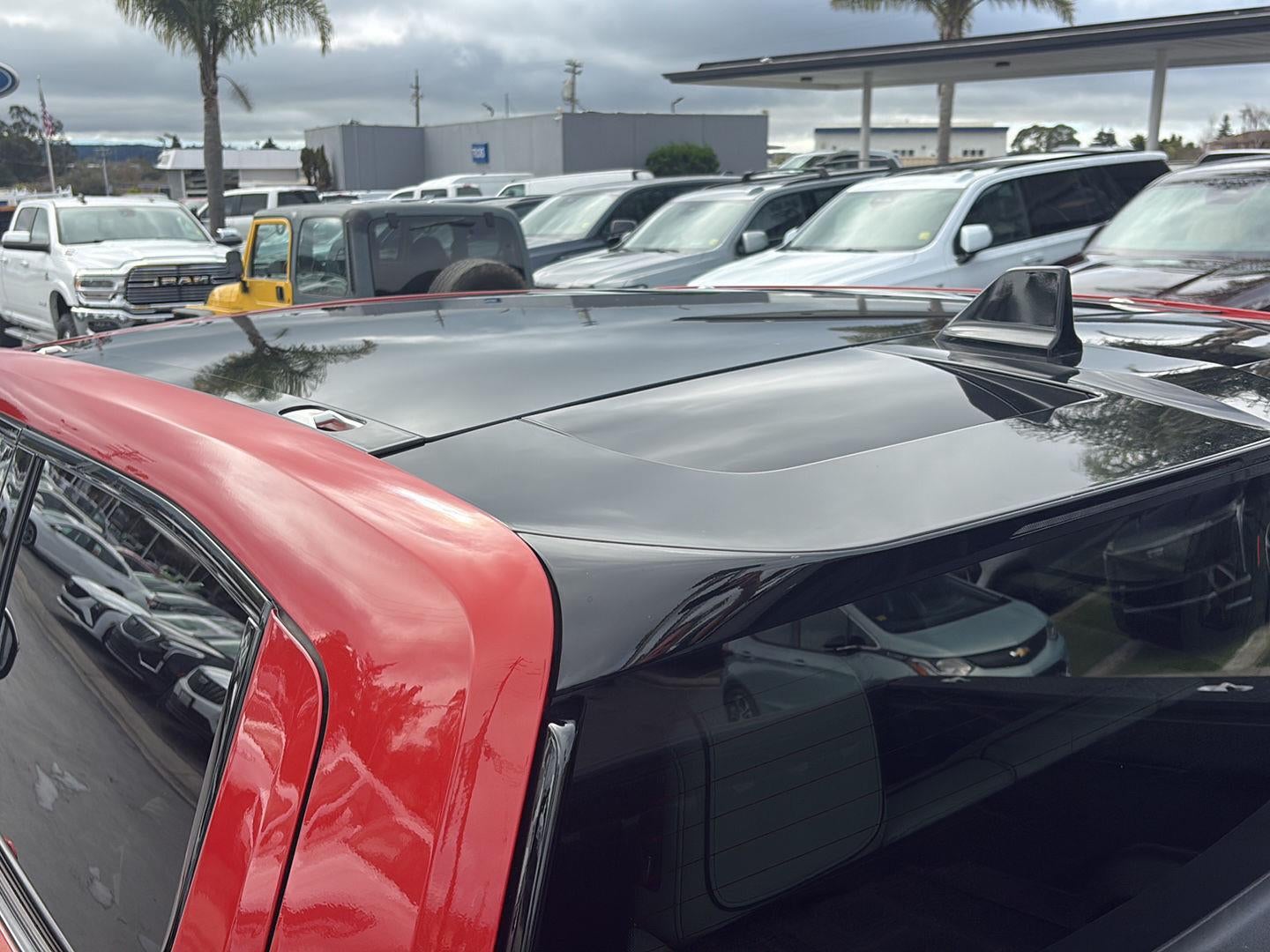 2023 RIVIAN R1T Adventure