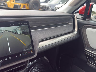2023 RIVIAN R1T Adventure