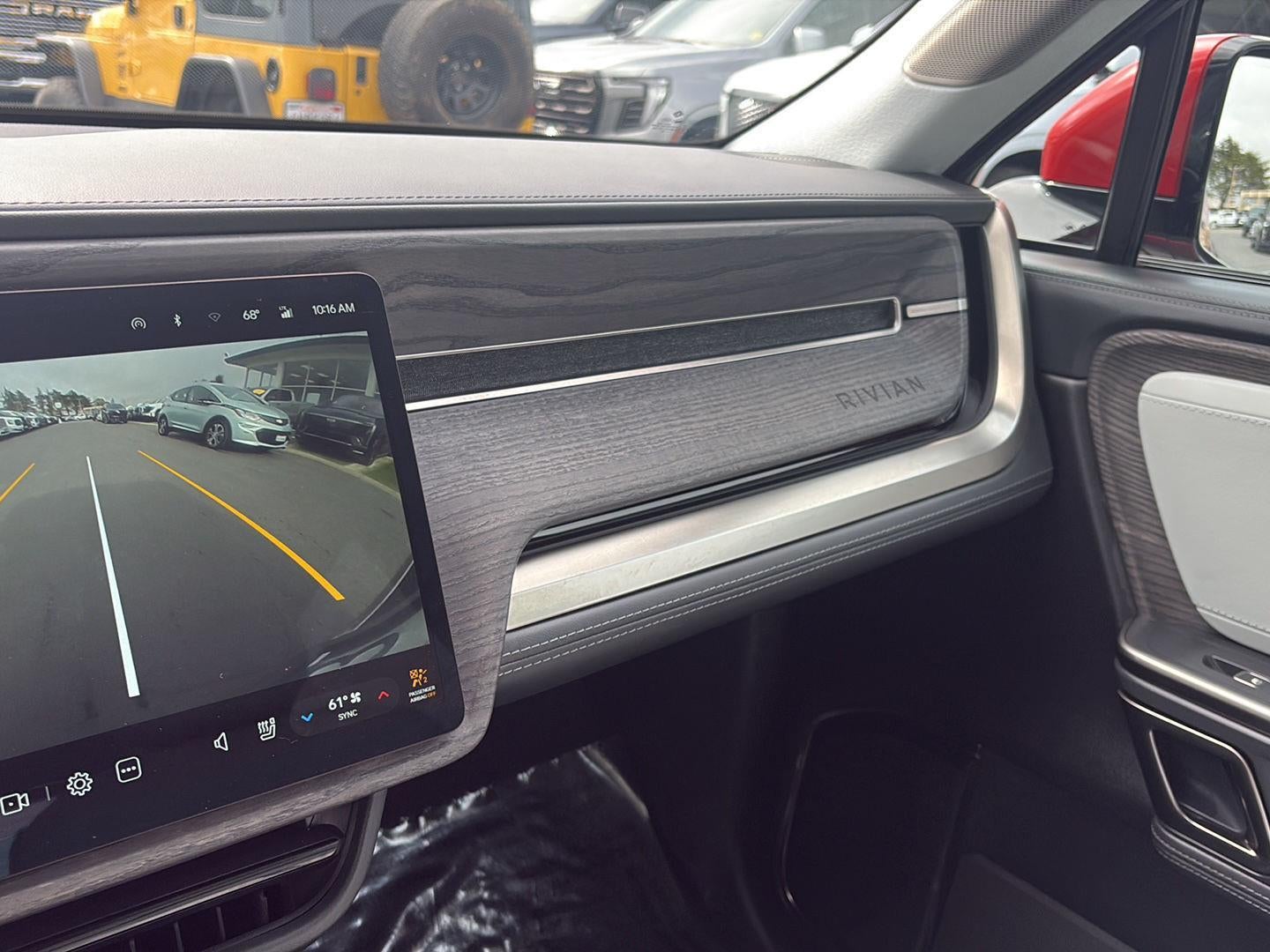 2023 RIVIAN R1T Adventure