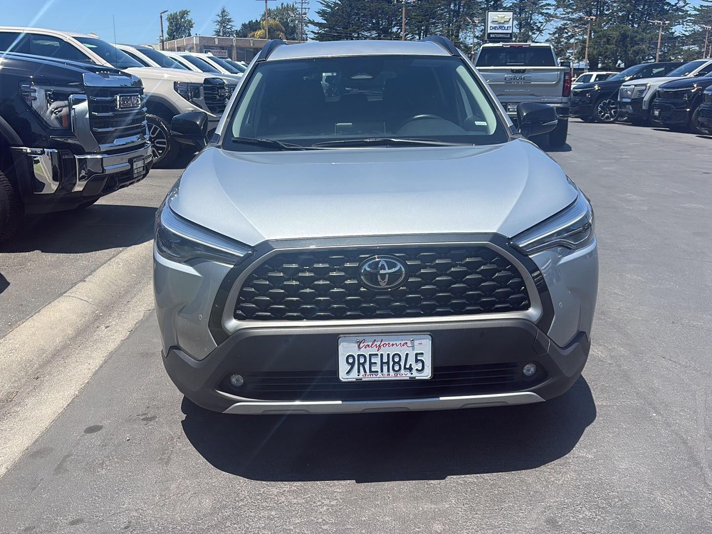 2025 Toyota Corolla Cross XLE