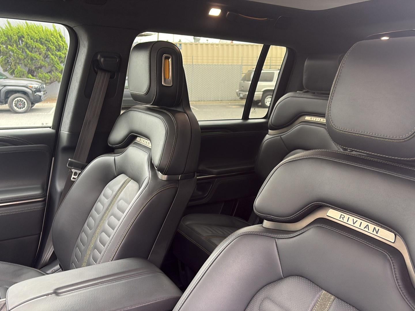 2022 RIVIAN R1S Launch Edition