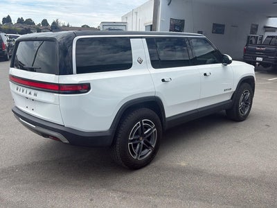 2026 RIVIAN R1S Base