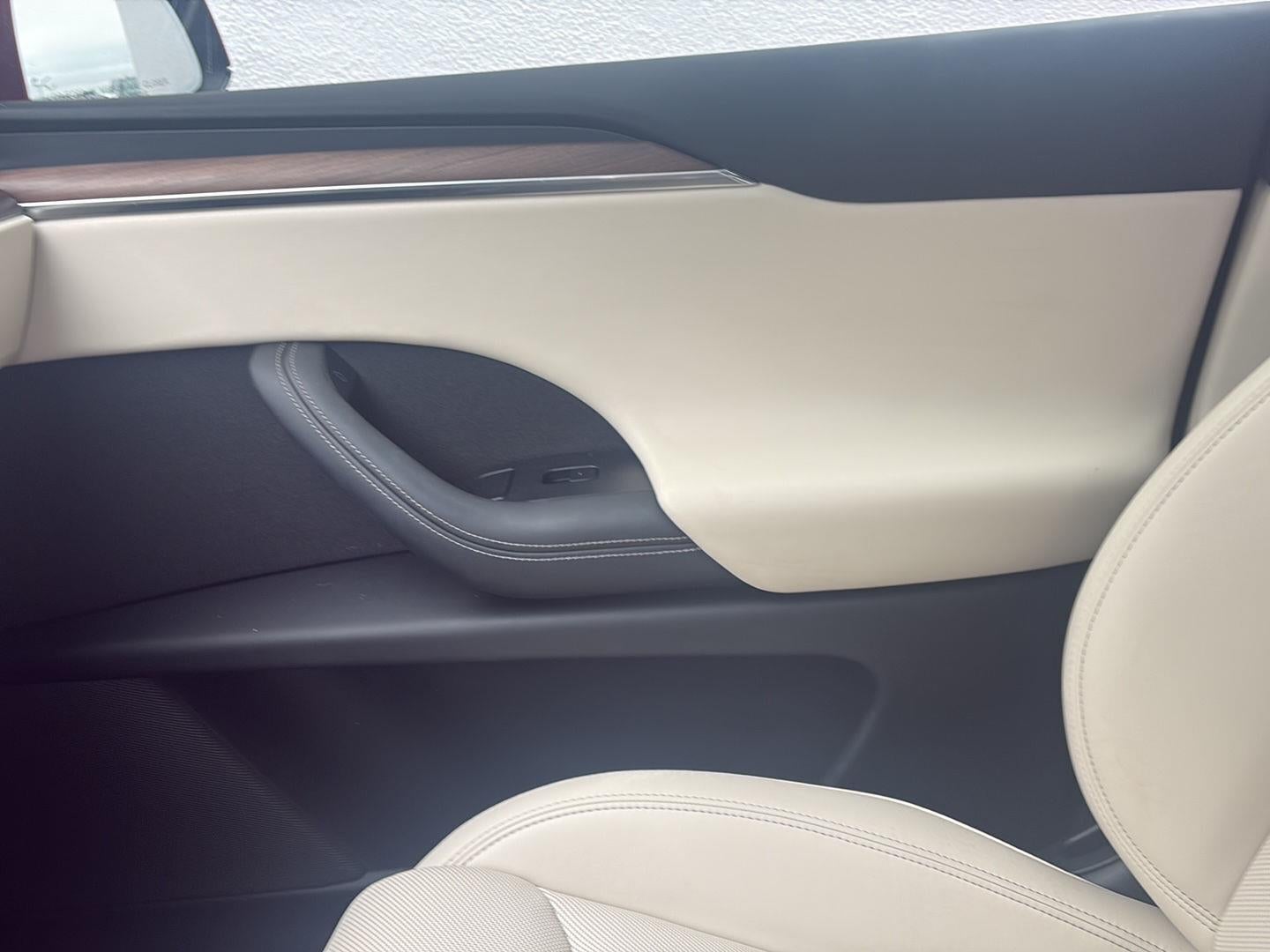 2024 Tesla Model X Base